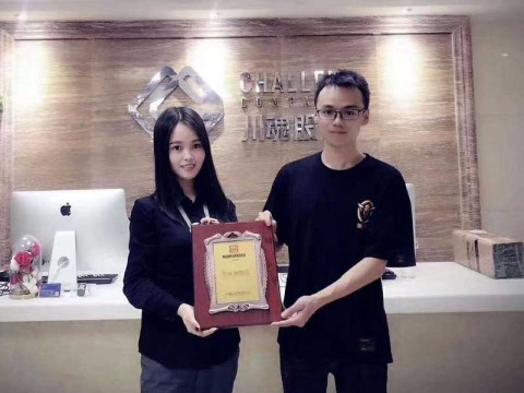 云南曲靖的郭先生成功与帽牌货冒菜签约