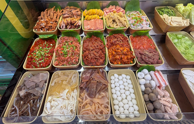 两口子创业做冒菜能行不，可以的