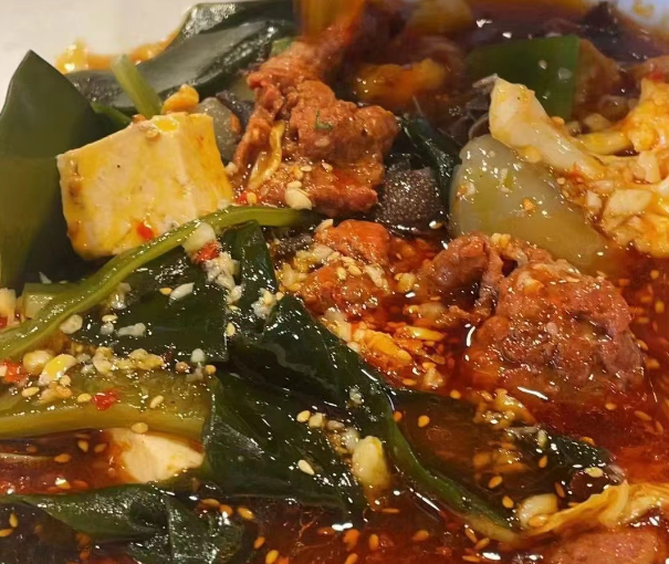 冒菜、麻辣烫、串串香、麻辣香锅、火锅都有哪些区别