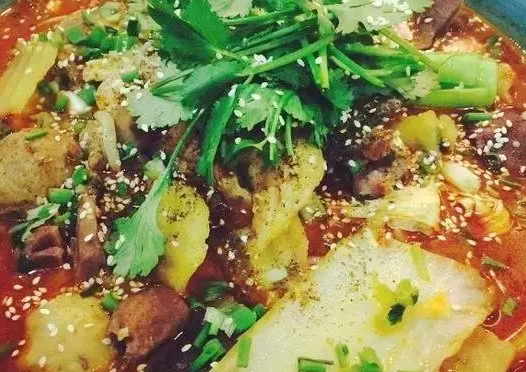 1709518213537090.png 冒菜加盟如何降低投资成本呢?