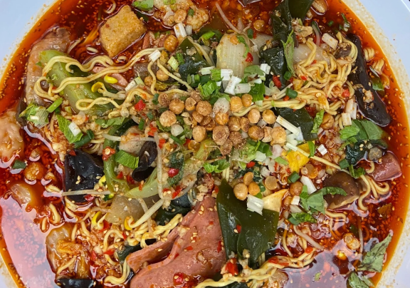 1717638701134603.png 冒菜和钵钵鸡的区别是什么