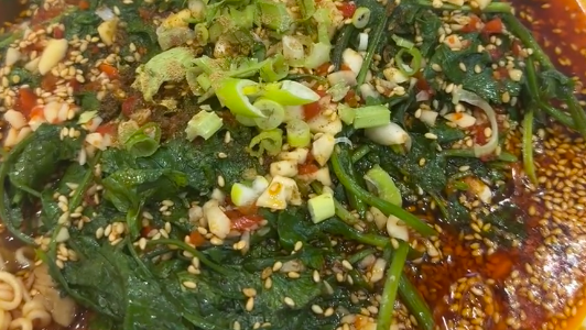 1744686750199296.png 冒菜为什么不叫麻辣烫呢